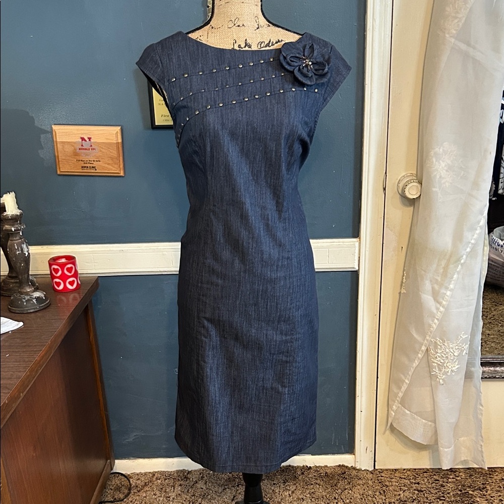 Classic Navy Cap-Sleeve Sheath Dress